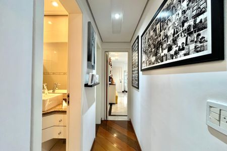 Apartamento à venda com 112m², 4 quartos e 3 vagasCorredor