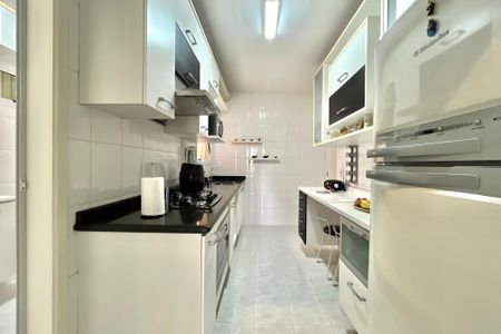 Apartamento à venda com 112m², 4 quartos e 3 vagasCozinha