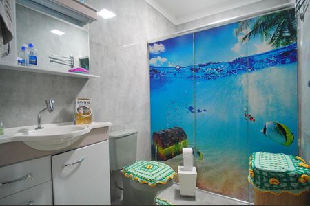 Casa à venda com 250m², 3 quartos e 2 vagasBanheiro