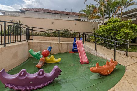 Apartamento à venda com 45m², 2 quartos e 1 vagaplay ground_1