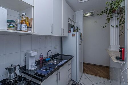 Apartamento à venda com 45m², 2 quartos e 1 vagacozinha_3