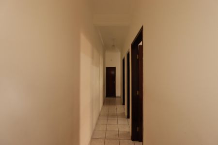 Casa à venda com 151m², 2 quartos e 2 vagasCorredor