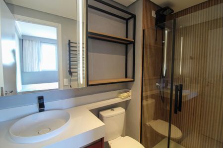 Banheiro do Quarto 1 de apartamento para alugar com 1 quarto, 24m² em Vila Butantã, São Paulo