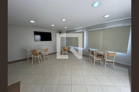 Apartamento à venda com 84m², 3 quartos e 2 vagas Apartamento à venda com 84m², 3 quartos e 2 vagasÁrea comum - Salão de festas