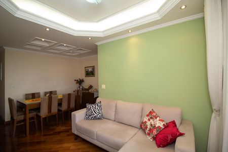 Apartamento à venda com 84m², 3 quartos e 2 vagas Apartamento à venda com 84m², 3 quartos e 2 vagasSala