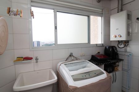 Apartamento à venda com 84m², 3 quartos e 2 vagas Apartamento à venda com 84m², 3 quartos e 2 vagasÁrea de Serviço