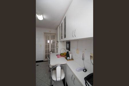 Apartamento à venda com 84m², 3 quartos e 2 vagas Apartamento à venda com 84m², 3 quartos e 2 vagasCozinha - Armários