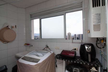 Apartamento à venda com 84m², 3 quartos e 2 vagas Apartamento à venda com 84m², 3 quartos e 2 vagasÁrea de Serviço