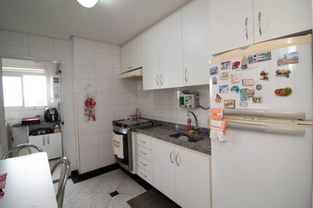 Apartamento à venda com 84m², 3 quartos e 2 vagas Apartamento à venda com 84m², 3 quartos e 2 vagasCozinha - Armários
