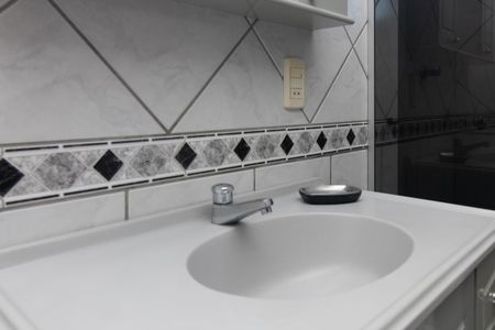 Casa à venda com 250m², 4 quartos e 2 vagasBanheiro