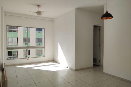 Sala de apartamento para alugar com 2 quartos, 62m² em Pechincha, Rio de Janeiro