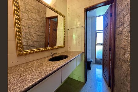 Casa de condomínio para alugar com 555m², 5 quartos e 5 vagasLavabo 1