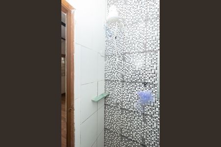 Banheiro de kitnet/studio para alugar com 1 quarto, 50m² em Cidade Líder, São Paulo