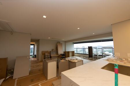 Sala de apartamento para alugar com 2 quartos, 123m² em Alphaville Industrial, Barueri