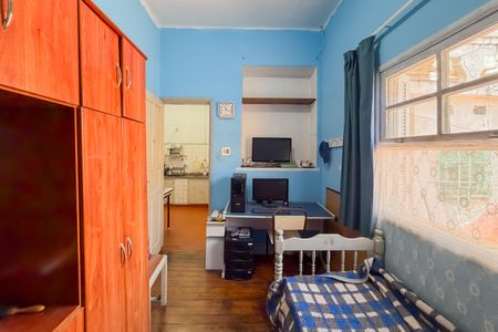 Casa à venda com 300m², 3 quartos e 2 vagas Casa à venda com 300m², 3 quartos e 2 vagasQuarto 2