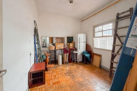 Casa à venda com 300m², 3 quartos e 2 vagas Casa à venda com 300m², 3 quartos e 2 vagasQuarto 3