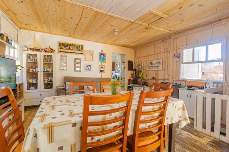 Casa à venda com 5 quartos, 150m² em Camaquã, Porto Alegre