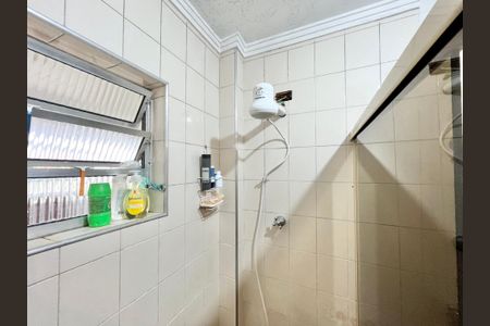 Apartamento à venda com 74m², 2 quartos e 1 vaga Apartamento à venda com 74m², 2 quartos e 1 vagaBanheiro