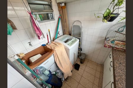 Apartamento à venda com 74m², 2 quartos e 1 vaga Apartamento à venda com 74m², 2 quartos e 1 vagaÁrea de Serviço