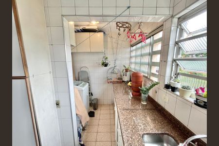 Apartamento à venda com 74m², 2 quartos e 1 vaga Apartamento à venda com 74m², 2 quartos e 1 vagaCozinha