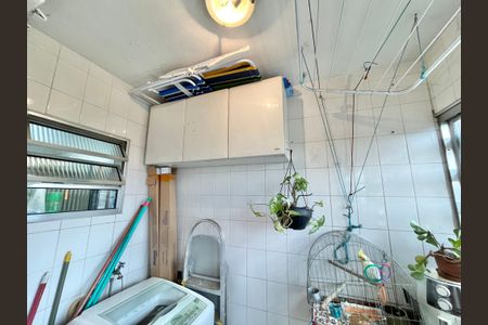 Apartamento à venda com 74m², 2 quartos e 1 vaga Apartamento à venda com 74m², 2 quartos e 1 vagaÁrea de Serviço