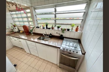 Apartamento à venda com 74m², 2 quartos e 1 vaga Apartamento à venda com 74m², 2 quartos e 1 vagaCozinha