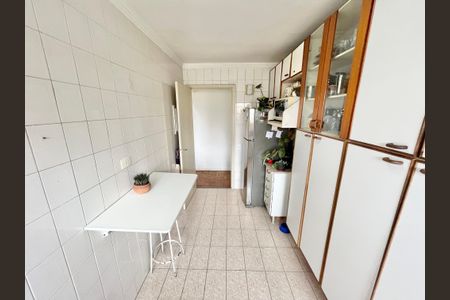 Apartamento à venda com 74m², 2 quartos e 1 vaga Apartamento à venda com 74m², 2 quartos e 1 vagaCozinha
