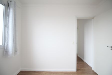 Quarto 1 de apartamento para alugar com 2 quartos, 44m² em Jardim Helga, São Paulo