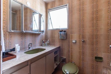 Apartamento à venda com 130m², 3 quartos e 2 vagasBanheiro da Suíte