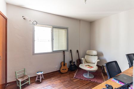 Apartamento à venda com 130m², 3 quartos e 2 vagasQuarto 3