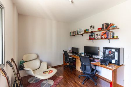 Apartamento à venda com 130m², 3 quartos e 2 vagasQuarto 3