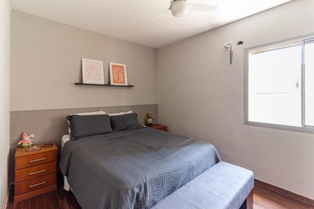 Apartamento à venda com 130m², 3 quartos e 2 vagasQuarto 2