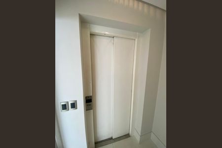 Apartamento à venda com 245m², 4 quartos e 4 vagasHall de entrada