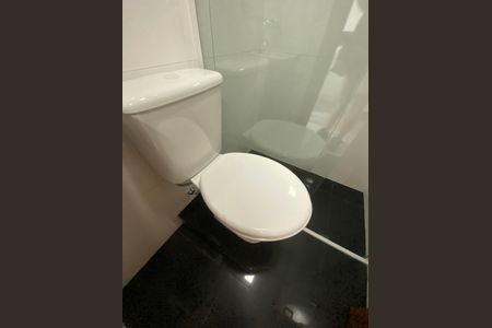 Apartamento à venda com 245m², 4 quartos e 4 vagasBanheiro de serviço