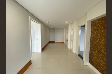 Apartamento à venda com 245m², 4 quartos e 4 vagasSala 2