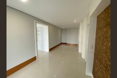 Apartamento à venda com 245m², 4 quartos e 4 vagasSala 2