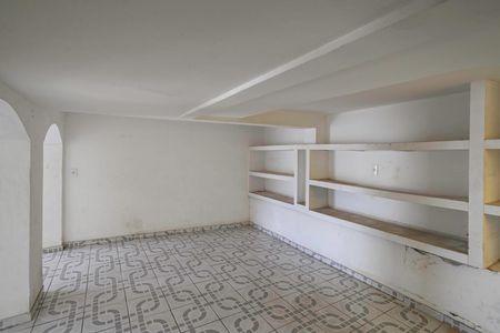 Casa para alugar com 373m², 5 quartos e 2 vagasÁrea de serviço 