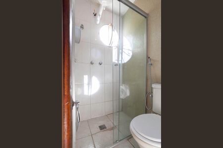 Casa para alugar com 373m², 5 quartos e 2 vagasBanheiro da suíte 3