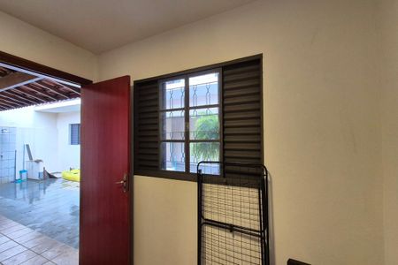 Casa à venda com 340m², 4 quartos e 4 vagasDespensa 