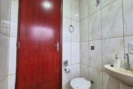 Casa à venda com 340m², 4 quartos e 4 vagasBanheiro