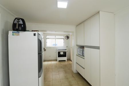 Casa para alugar com 300m², 3 quartos e 2 vagas Casa para alugar com 300m², 3 quartos e 2 vagasCozinha e Sala de Jantar