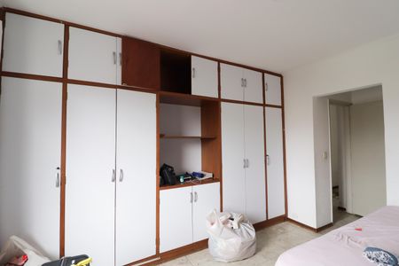 Casa para alugar com 300m², 3 quartos e 2 vagas Casa para alugar com 300m², 3 quartos e 2 vagasSuíte