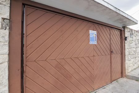 Casa para alugar com 300m², 3 quartos e 2 vagas Casa para alugar com 300m², 3 quartos e 2 vagasFachada