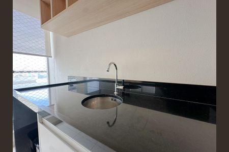 Apartamento para alugar com 72m², 2 quartos e 1 vaga Apartamento para alugar com 72m², 2 quartos e 1 vagaVaranda