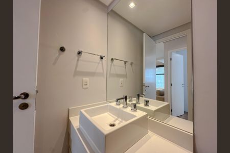 Apartamento para alugar com 72m², 2 quartos e 1 vaga Apartamento para alugar com 72m², 2 quartos e 1 vagaBanheiro Social