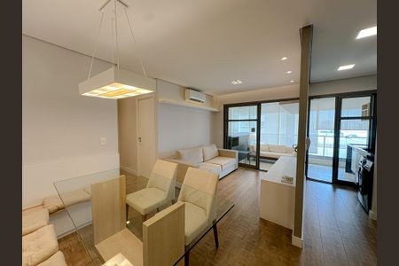 Apartamento para alugar com 72m², 2 quartos e 1 vaga Apartamento para alugar com 72m², 2 quartos e 1 vagaSala/Cozinha