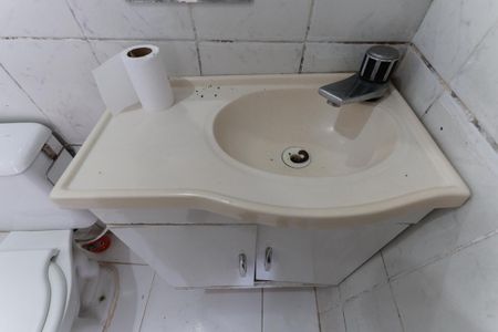 Casa para alugar com 200m², 2 quartos e sem vaga Casa para alugar com 200m², 2 quartos e sem vagaBanheiro social