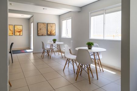 Apartamento para alugar com 52m², 2 quartos e sem vagaÁrea comum - Salão de festas