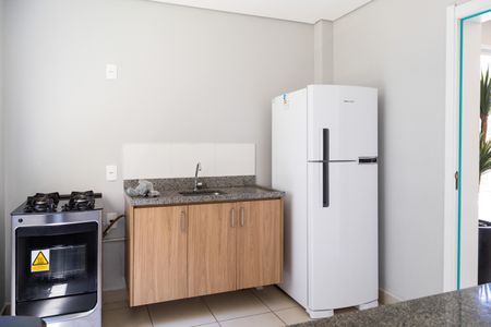 Apartamento para alugar com 52m², 2 quartos e sem vagaÁrea comum - Salão de festas