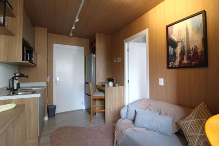 Sala/Cozinha de apartamento à venda com 1 quarto, 25m² em Vila Nova Conceição, São Paulo